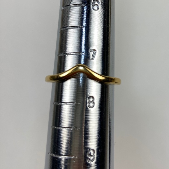 Gold Tone Wave Ring Size 7 1/2 NWT - Picture 5 of 7